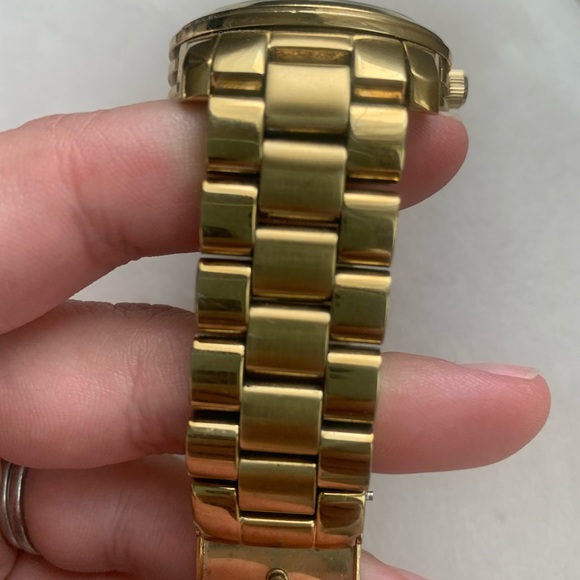 Michael Kors Gold Watch - Picture 6 of 8